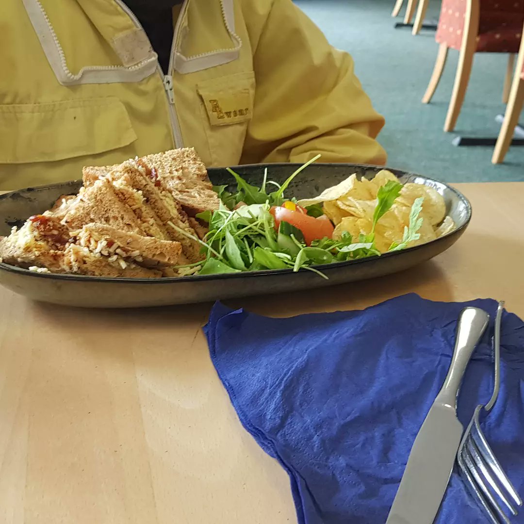 Bees & Co. tweet media