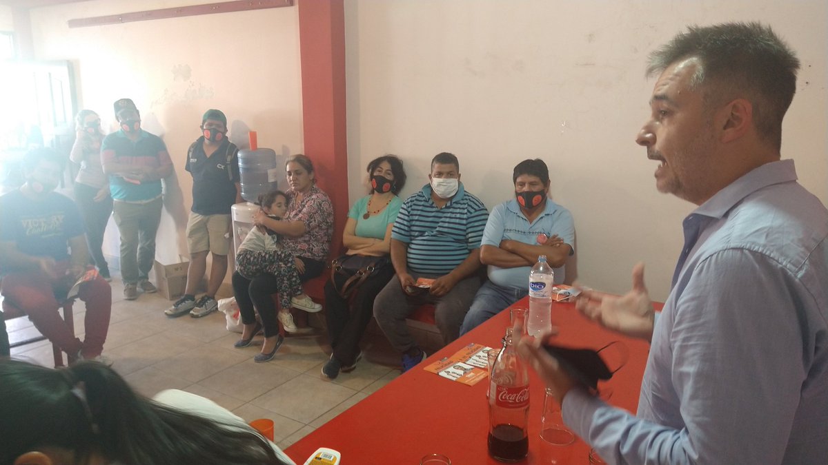 Él es <a href="/guidogiacosa/">guido giacosa</a> e integra #FelicidadParaTodos Abogado. Fue concejal por #Salta y diputado provincial. También convencional constituyente. Sabe que para poner a #ArgentinaDePie hay que empezar por #Salta Justicialista. 45 años. Esposo y padre.