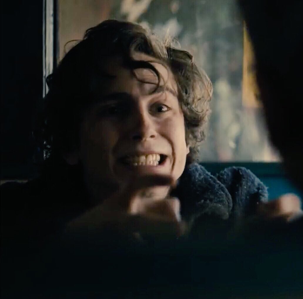 The way Timothèe body moves in space makes us subconsciously think about our own, and it brings a different physiological dimension to viewing experiences.