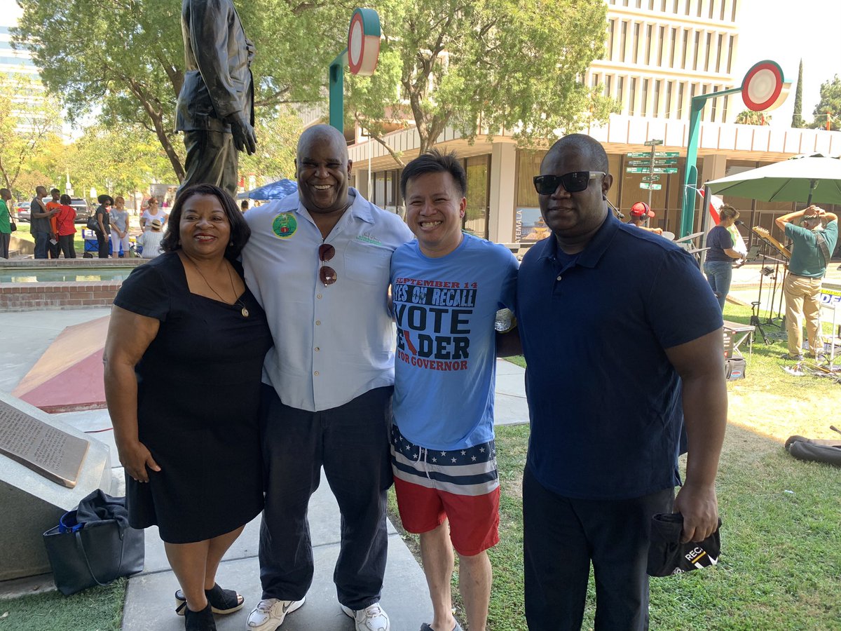 MarquesAngus's tweet photo. One of the best rallies I have thrown. Thanks to everyone United for the cause to #recallNewsom and #electElder. 

We heard from black and Hispanic speakers who know what’s going on, on the ground. Real talk from real people. passed out flyers, yard signs, bumper stickers &amp; swag. https://t.co/x9gAPGWk58