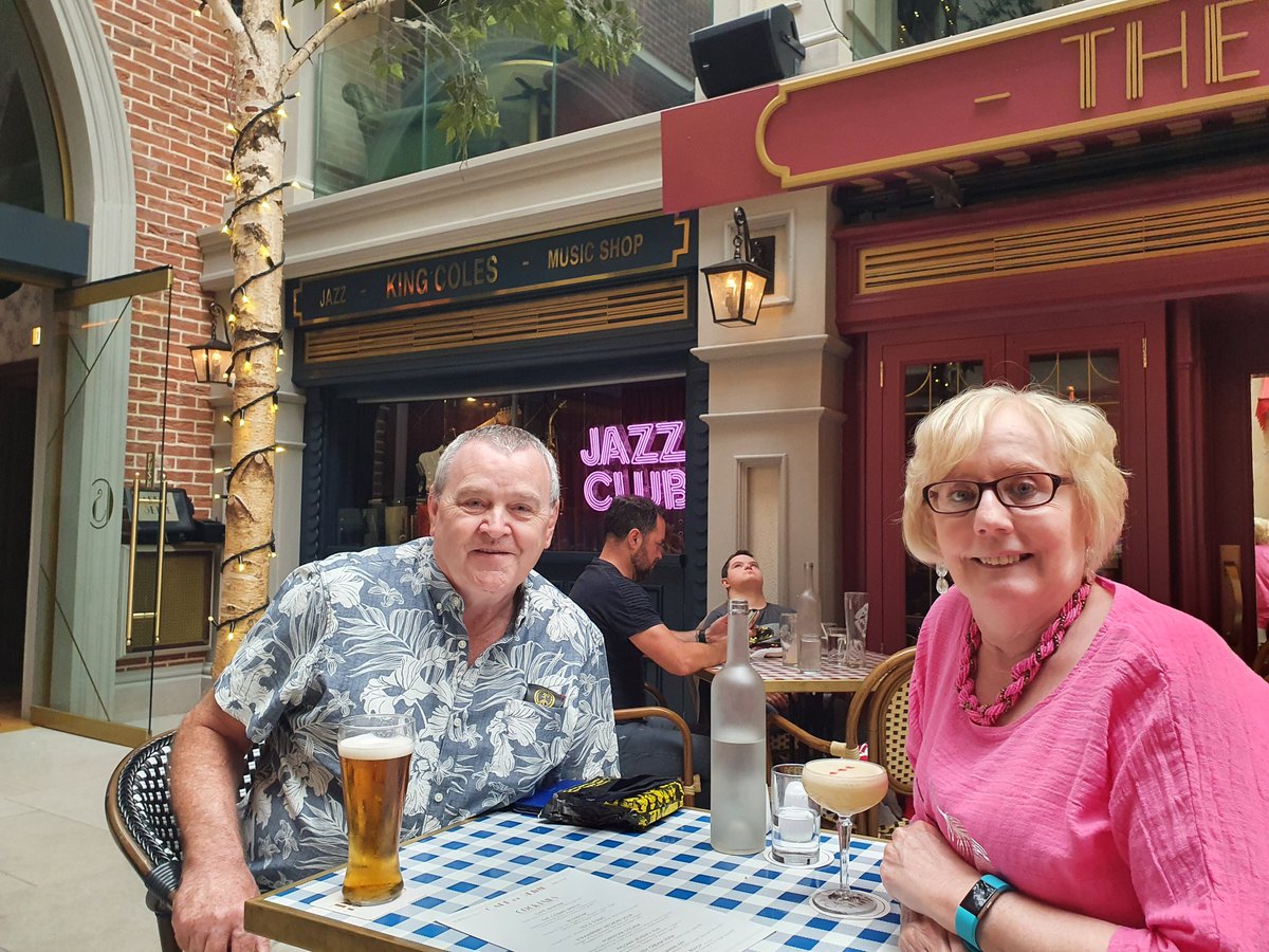 hiberniaroots's tweet photo. Great end to our #Staycation @CafeEnSeine thanks Ryan for looking after us - &amp; Veronica. Fab food, cocktails &amp; Parisien Str Garden - the friendly staff are the highlight - they all seem to enjoy their jobs &amp; working together.
#IrelandReopens #IndoorDining https://t.co/N56MuCSmsE