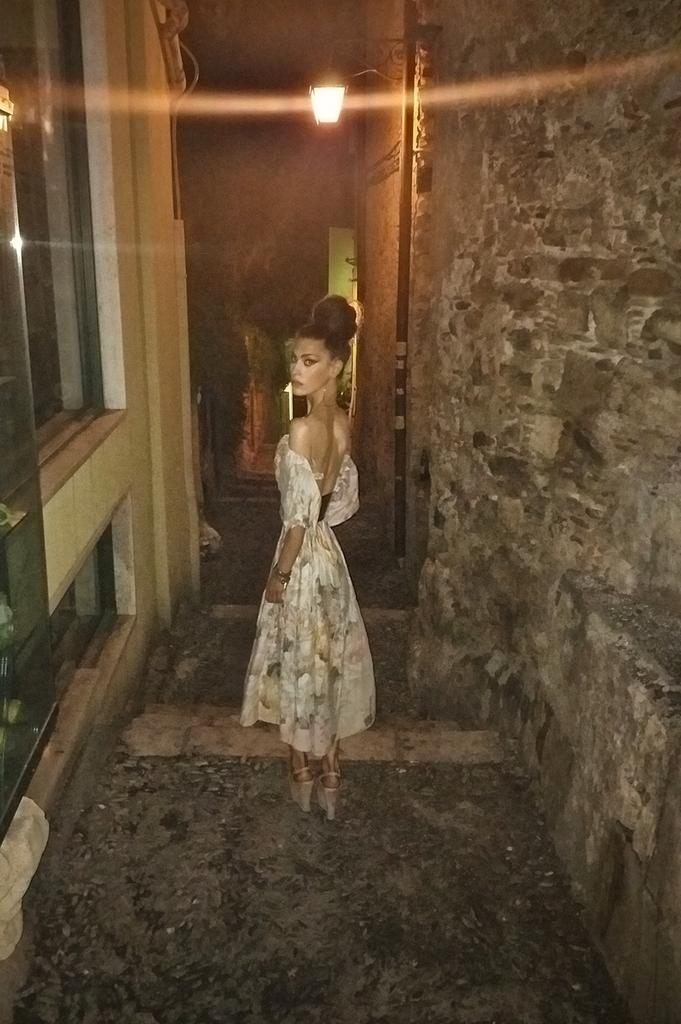 ModestinaGF's tweet photo. Tu l’ha ‘ntisu mai 
a vuci da me terra?
È na puisia.
🍋✨❤
#Nostos
#lavica
#estranged https://t.co/kwfk5nqPZ7
