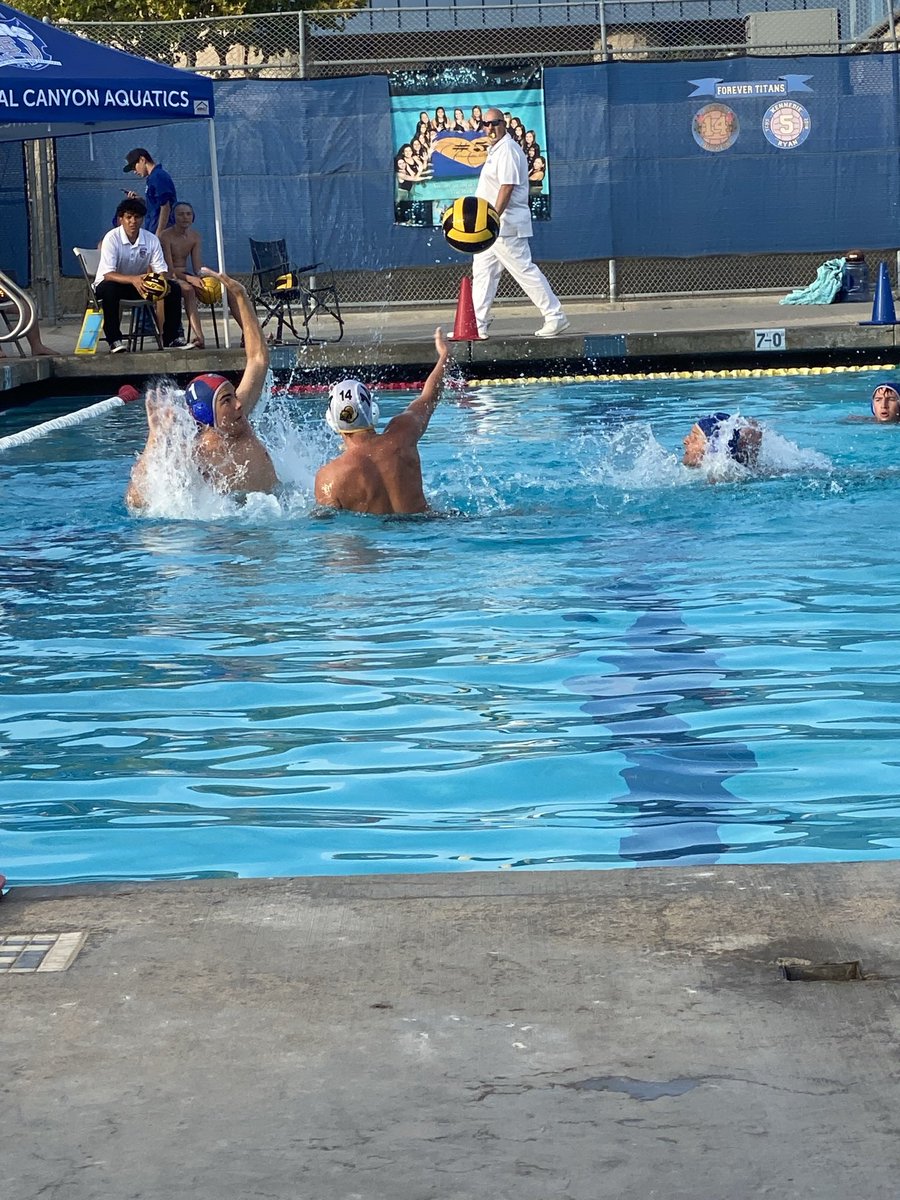 TVHSwaterpolo's tweet photo. Monday at 4 PM come watch varsity boys play at home! #gobears #waterpolo #tvhs https://t.co/aS1ZaFoUCD