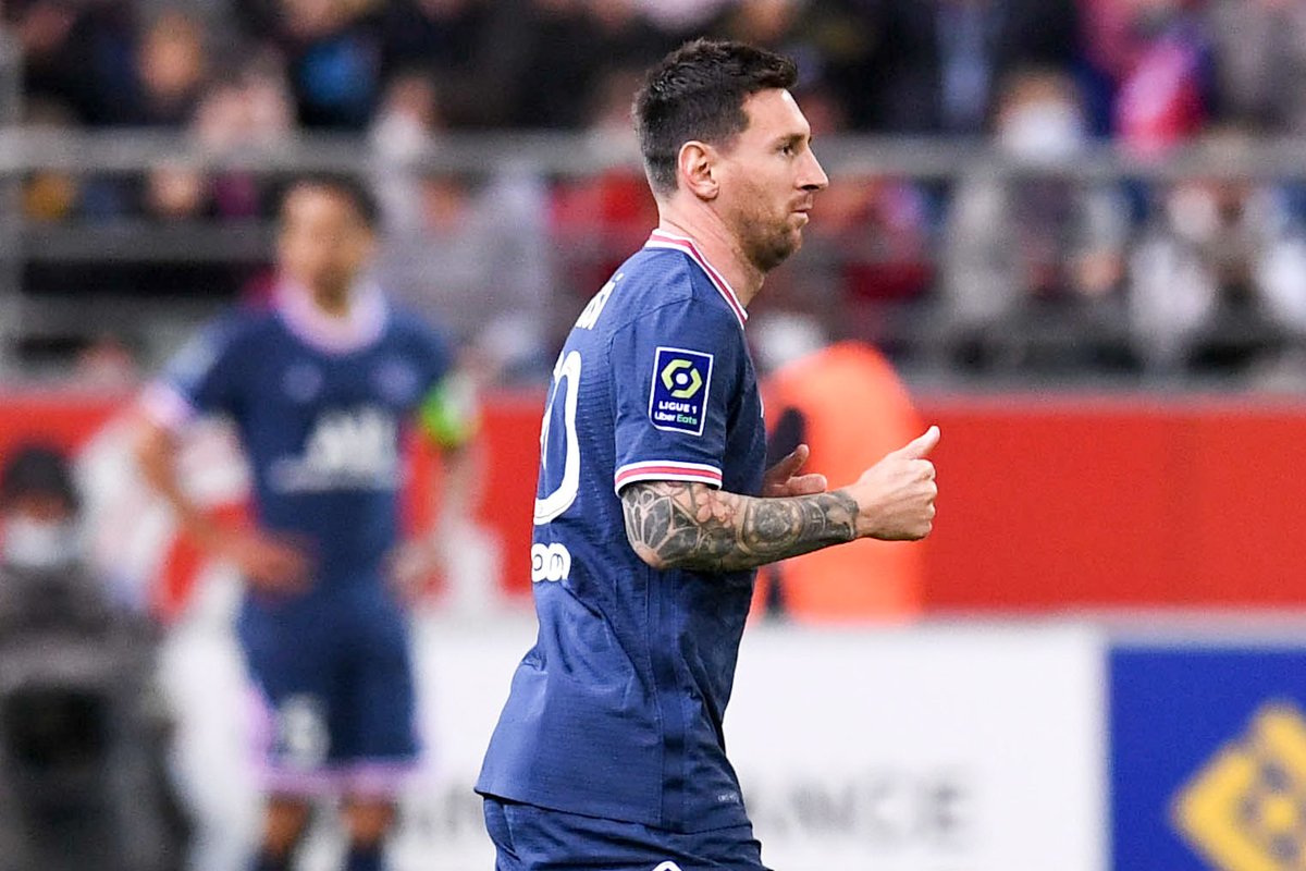Ligue1_ESP's tweet photo. Comenzó la era de Messi.

#SDRPSG | #Ligue1UberEats https://t.co/JiEM9r3Dwb
