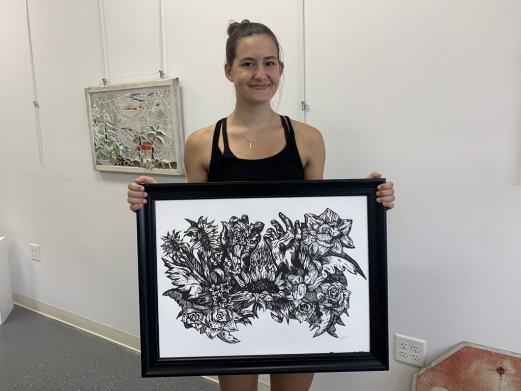 MrHennebry_lhs's tweet image. Art drop off for the LHS Alumni Exhibit today! I’m pumped about this show, 30+ works of alumni art will be featured. Check it out Sept 10th - Oct 30th, weekends 12:00-4:00 at the Lemont Center for the Arts. 1243 State St. #101 @MoriartyRob