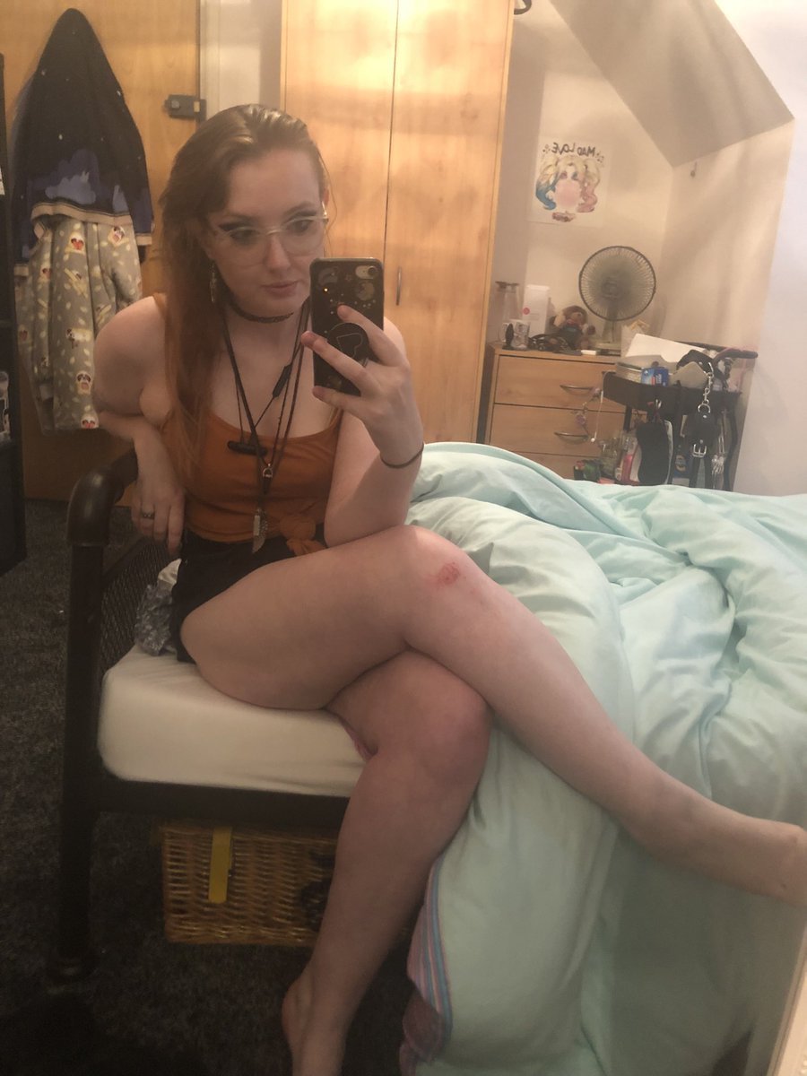 BeckeeBee_'s tweet photo. ✨Hi, I’m Beckee✨

I’m a Disabled, Autistic Streamer from the UK.
Mental Health Advocate. Safe Space Channel.

✨Twitch: https://t.co/yy7Skp1Qv5
✨Twitter: @BeckeeBee_
✨Instagram: https://t.co/6KGbpX9LTs
✨Fanhouse: https://t.co/X3d9u2tl5G

✨Enquiries: beckeebeetv@gmail.com https://t.co/WMkGTyVfDJ