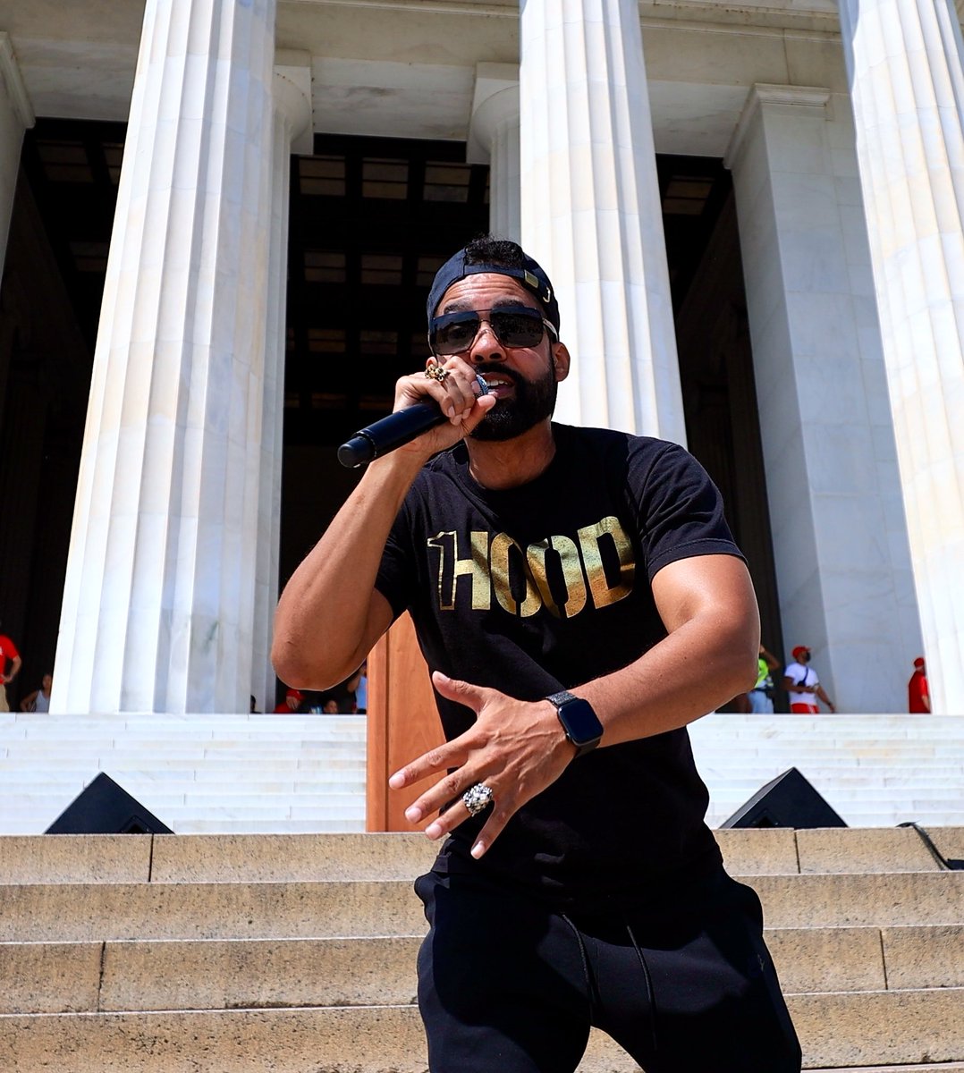 jasiri_x's tweet photo. Was honored to participate in the #MakeGoodTrouble rally yesterday and represent @1hood! S/O to all the organizations and individuals that came together to make sure our collective voice was heard on this historic day 📸s by @Emmai_Alaquiva https://t.co/StRVL9PZsc