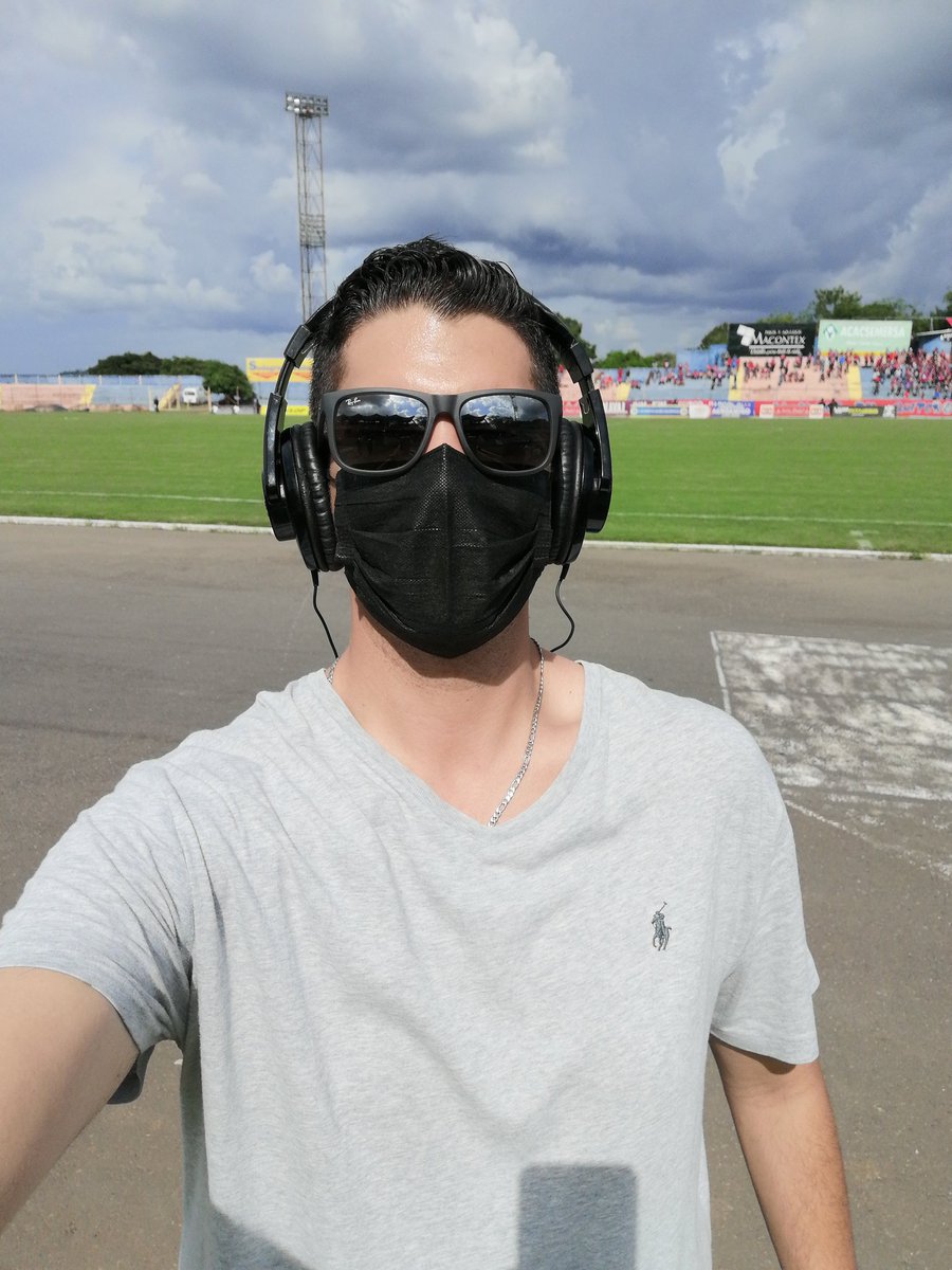 Chomingo_'s tweet photo. Instalados ya en el Óscar A. Quiteño para traer, desde la cancha, todas las incidencias para el #FASvsFirpo por @Canal4TCS, tradición en deportes 🔝👊🏼 https://t.co/Z2fbkK5Hgm