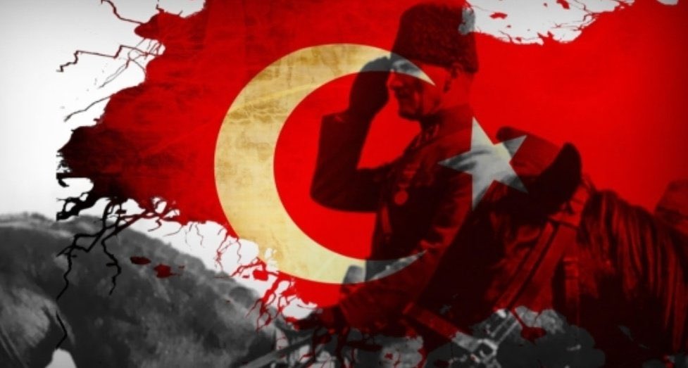 Dünümüze şerefle,
Geleceğimize umutla bakmamıza sebep olanlar… 
Şerefle ve minnetle 🇹🇷

#30AğustosZaferBayramımızKutluOlsun