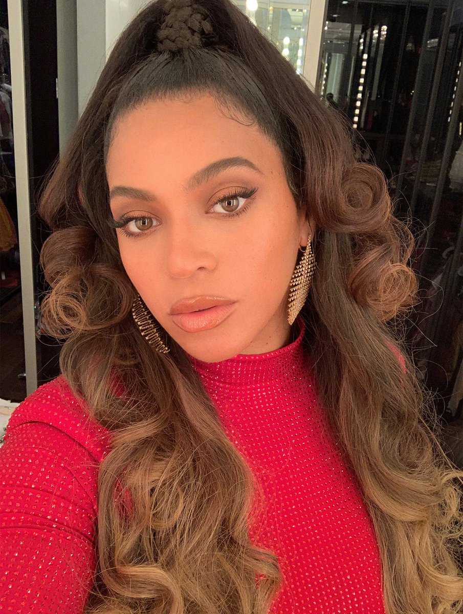 Coolness941's tweet photo. Beyoncé hit another level of bad b*tchery in her 30s. Here's to even more of that as she approaches her 4th decade. Reminiscing on some of my favorite looks from her 30s. Thread below: https://t.co/lQJ8QEOdM4