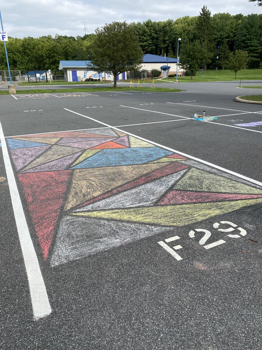 frantzone24's tweet photo. Great job @ccfalcons22 ! So great seeing all the seniors and the decorated parking spots! Bring on the new school year! #seniors #FalconPride https://t.co/xexBTS7Eel