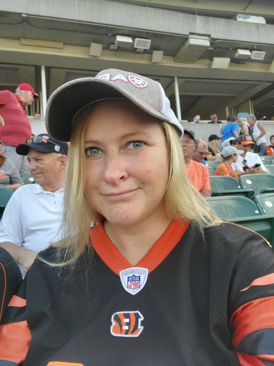 lanisoccer6's tweet photo. #RuleTheJungle  Yay!! Who Dey https://t.co/W4cbwa4Cjz