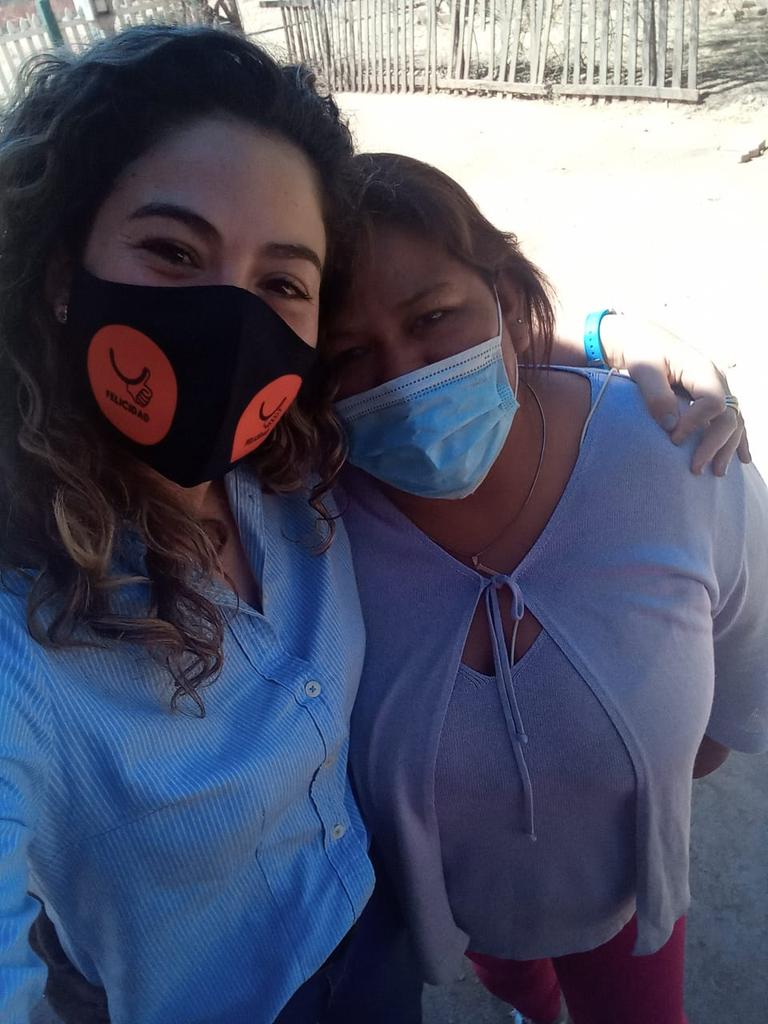 Ella es @MaraLaurathoma1 Galponense. Abogada. Profesora universitaria. Maestra rural. Abogada "ad honorem" del colectivo #LGTBIQ+ de Metán. Segunda precandidata a diputada nacional en #FelicidadParaTodos