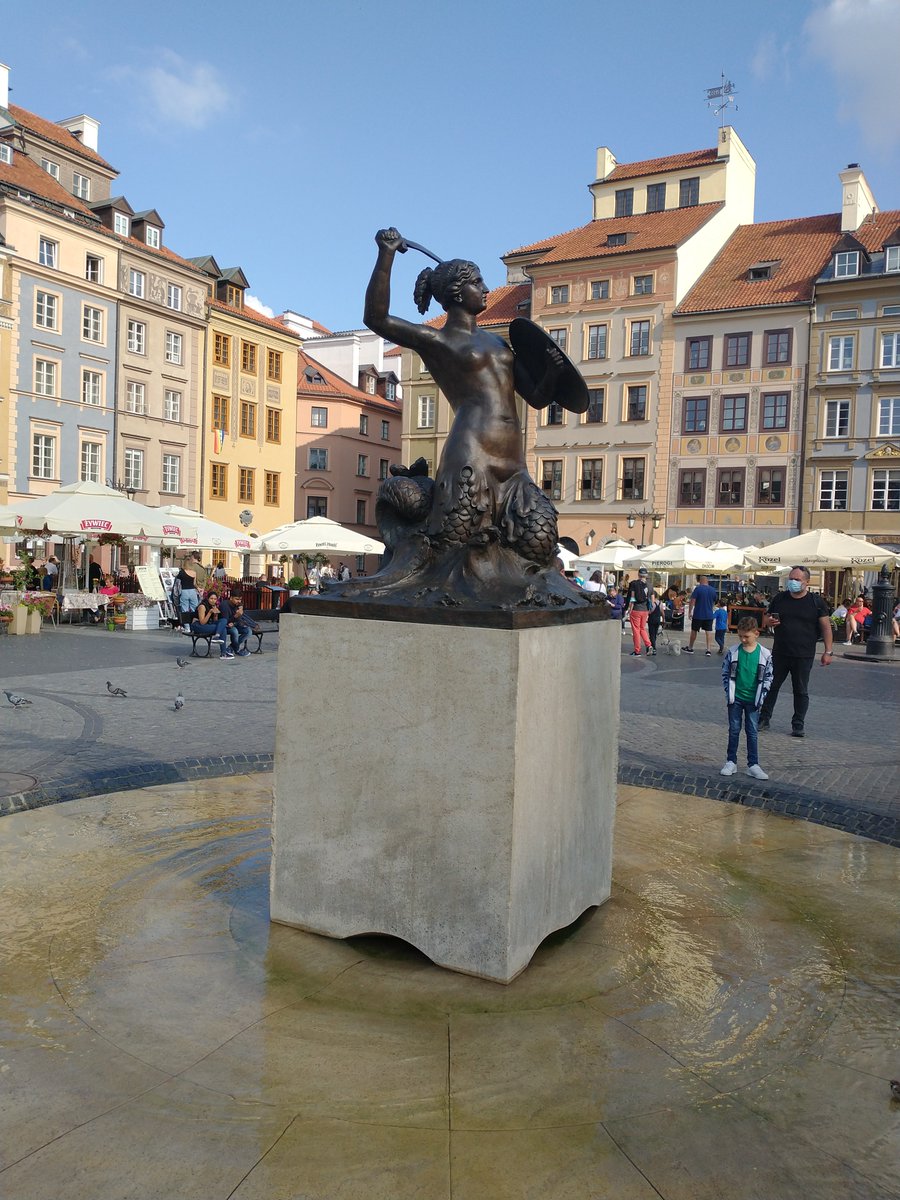 TIL that Polish mermaids have swords.