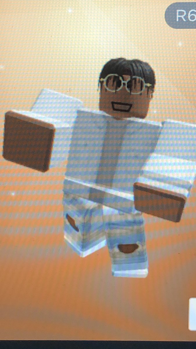 Siirrrr's tweet photo. @Senpai_Rosez @Bloxy_News https://t.co/aymcYOxzWh