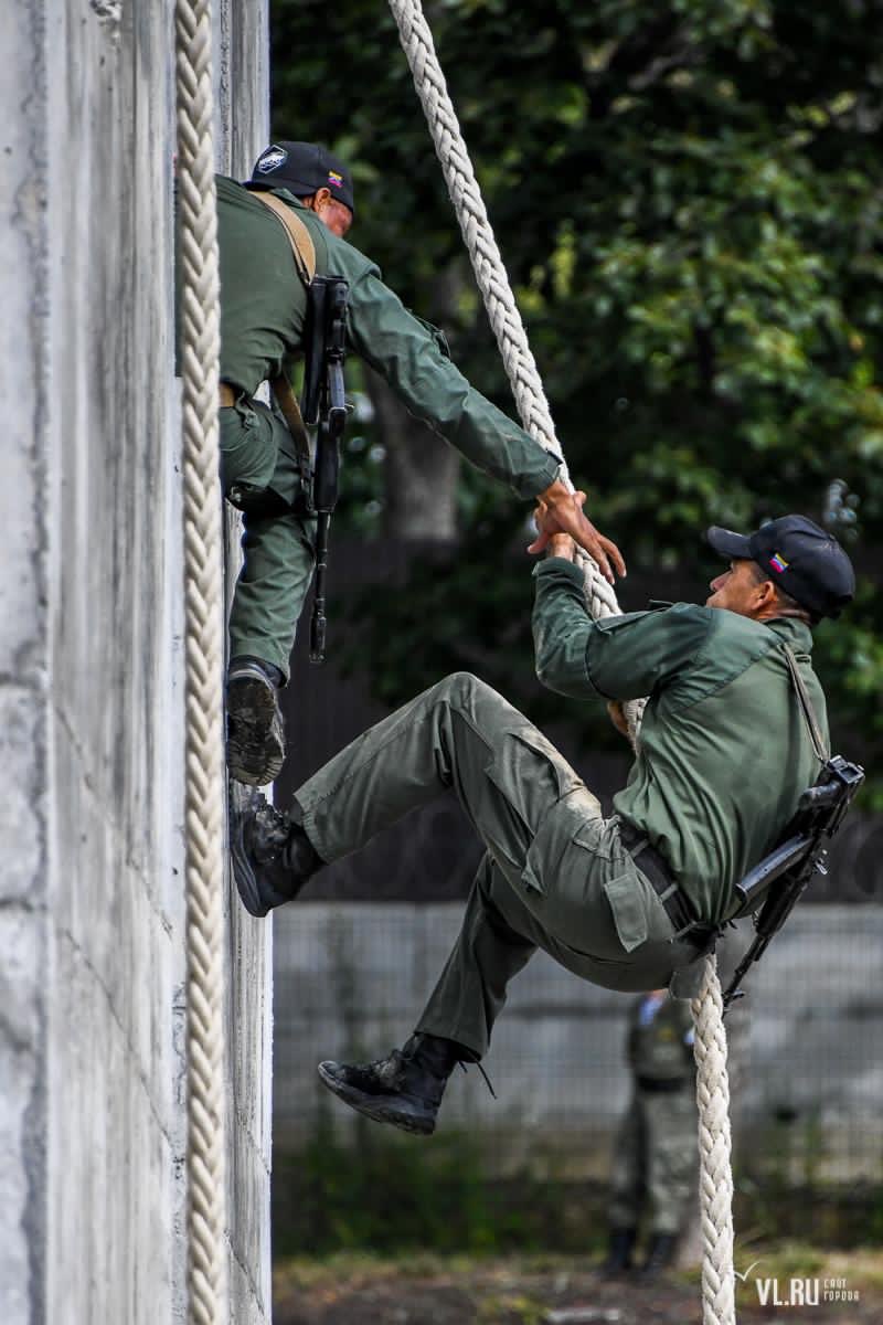 EJERCICIOS MILITARES DE LA FANB - Página 14 E9_aALOXoAEFBXp?format=jpg&name=medium