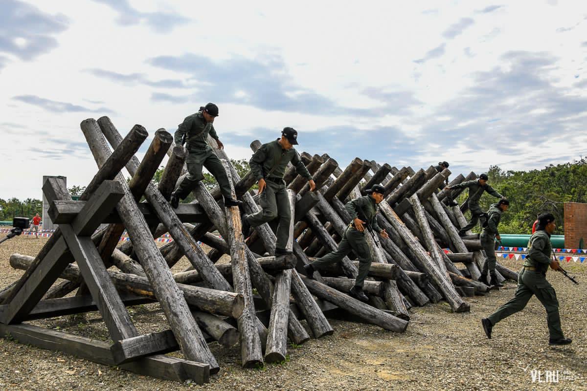 EJERCICIOS MILITARES DE LA FANB - Página 14 E9_aALYWYAAQu-Z?format=jpg&name=medium