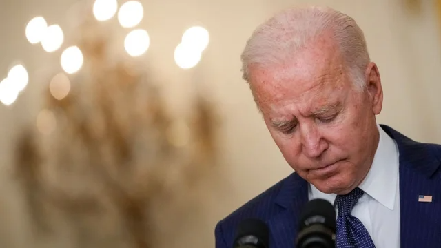 thehill's tweet photo. Father of slain Marine: "Biden turned his back on him" https://t.co/LrKV2UBJZh https://t.co/q249B0INRN