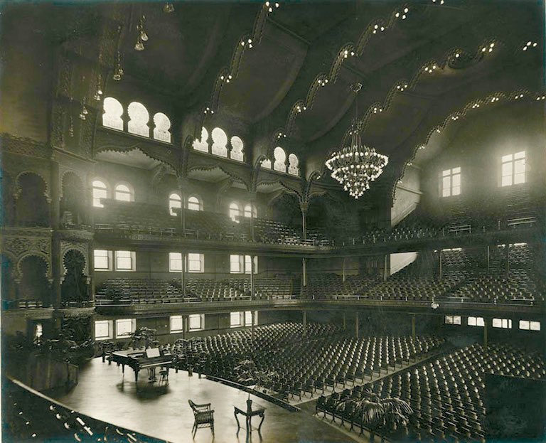 oldTOseries's tweet photo. The interior of Massey Hall in 1894.  What is the best show you’ve seen here? https://t.co/9n8Dfvha1h