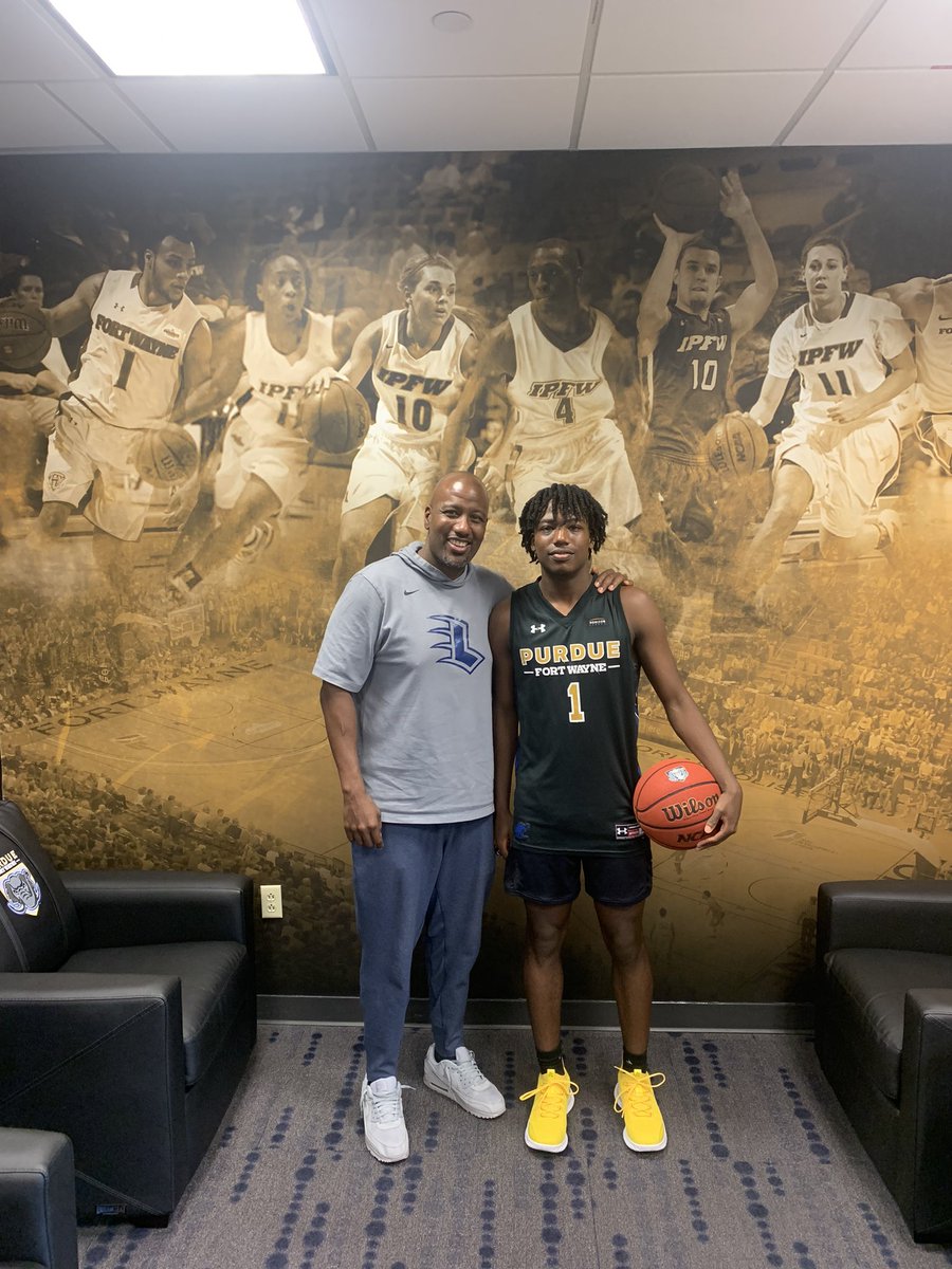tre_3d's tweet photo. After making 21 3pt shots and a new record at camp, I am blessed to receive my first Division 1 offer from Purdue University Fort Wayne. https://t.co/3iYmTWR5zK