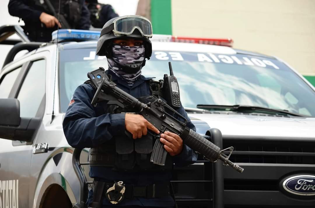 voceria_spz's tweet photo. Como resultado de las acciones que desarrollan las diferentes corporaciones policiales que integran a la @SSP_Zac y en cumplimiento de la #ESPIZ, elementos de la #UnidadDeGénero de la #PEP, detuvieron a un hombre por violencia familiar en el Municipio de #Fresnillo. https://t.co/xFpMaCwdxy