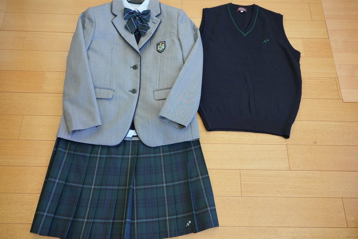 大阪府立農芸高校の制服セットを買い取らせて頂きました！千鳥格子の 