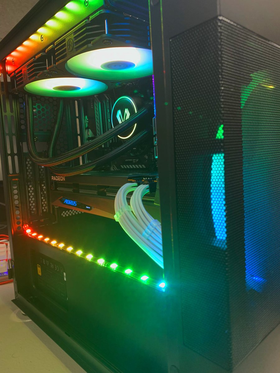 $2000 1440P GAMING PC GIVEAWAY -Must be following @MrBuildAPC and @Viperous (me) - Retweet and Tag 2 friends. -Choosing winner from RT list in 72 hours!