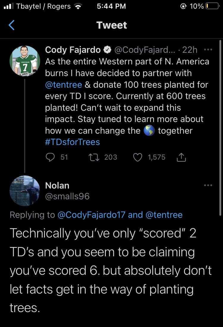 smalls96's tweet photo. A story of a fragile QB’s ego in 4 parts 😂 https://t.co/be6yYyUhOk