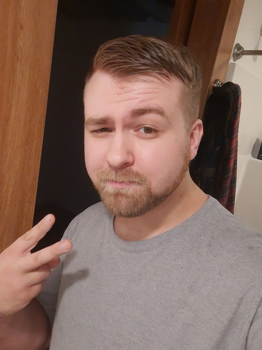 glitchtreeguy's tweet photo. It's been a Glitch-less month gamers of me surviving off of scraps in the gulag but I'm still alive✌🖤

What it do, What it be

Itsya boi Glitch, whoopdee fuckin dee https://t.co/iWLtcOYe36