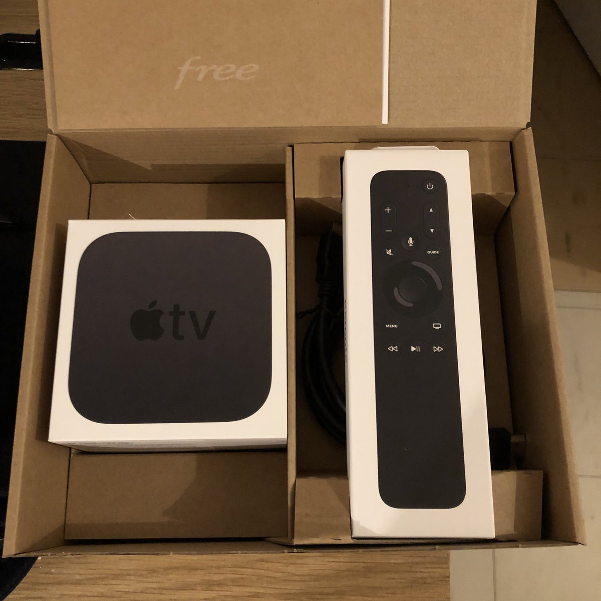jeremcorp's tweet photo. Merci pour l’offre Multi TV avec Apple TV 4K @free 👌🏻
#free #multitv #apple #appletv #appletv4k https://t.co/akbdgGjLpv