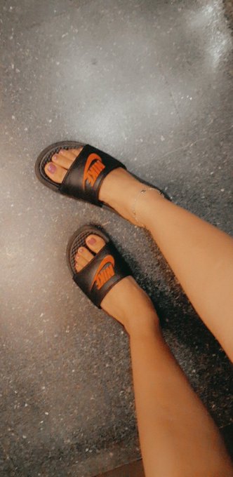 💜💜😍 which one do you guys like?  #Feet #Nike #feetworshi̇p  follow my only fans page for sexy exclusive<a href="/tag/feet"class="tags">#Feet</a><a href="/tag/nike"class="tags">#Nike</a><a href="/tag/feetworshi%CC%87p"class="tags">#feetworshi̇p</a>