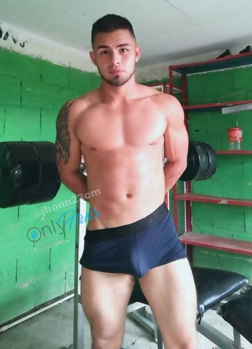 jhonsito23cm's tweet photo. No se si entrenar o sacarme la leche 🤔 🔥💦
Rt y ♥  y mira tu chat 
@EncuentroGayMty https://t.co/1MoMTg9HQt