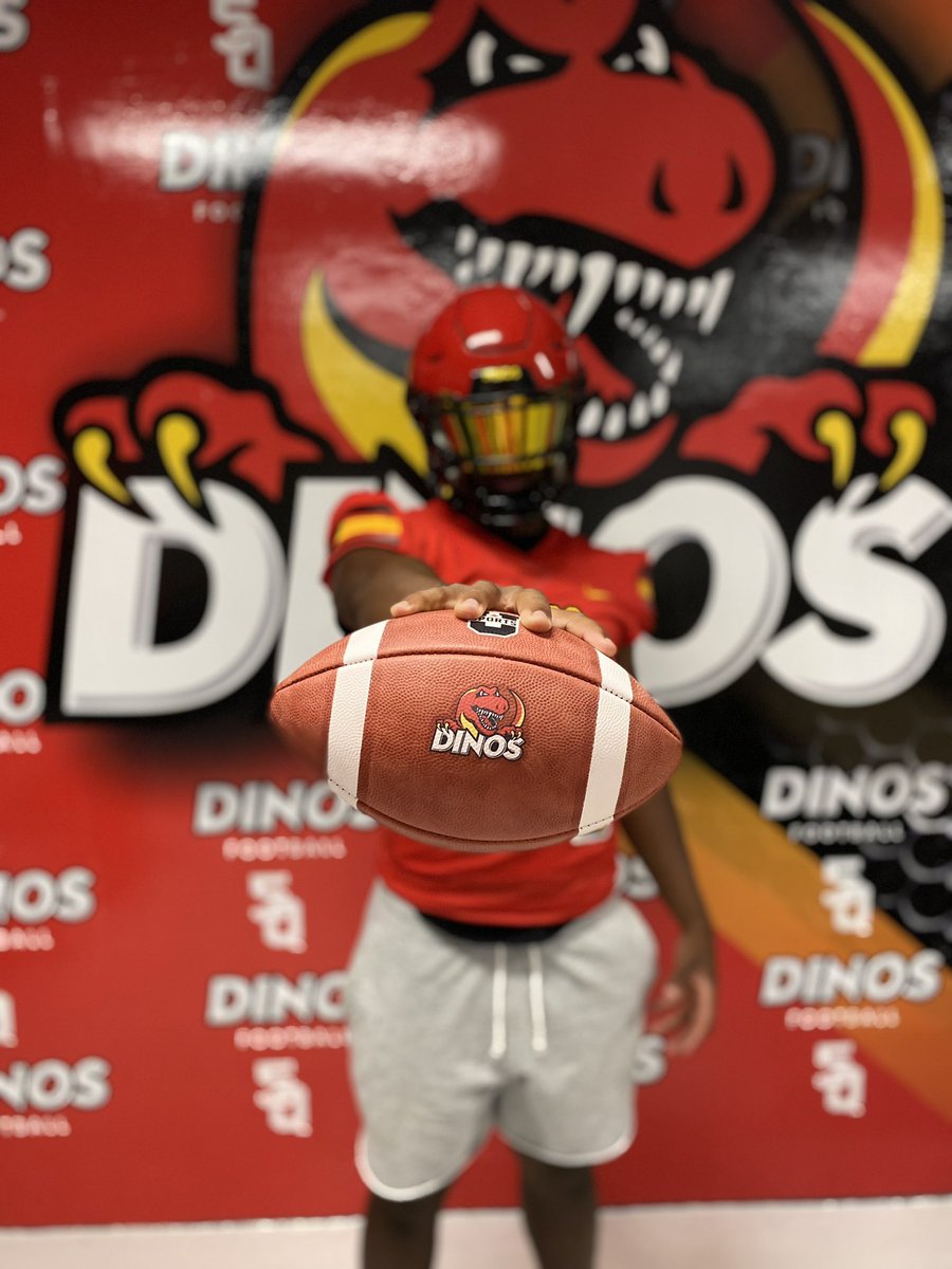 After an amazing visit, I’m excited to have received an offer from the university of calgary🦖🦖 <a href="/JABS_A/">Jabari Arthur</a> @CoachBerryDinos @nathan_mollard