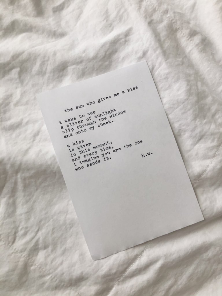 hollysTWpoetry's tweet photo. the sun who gives me a kiss https://t.co/21ZyXK8PzE