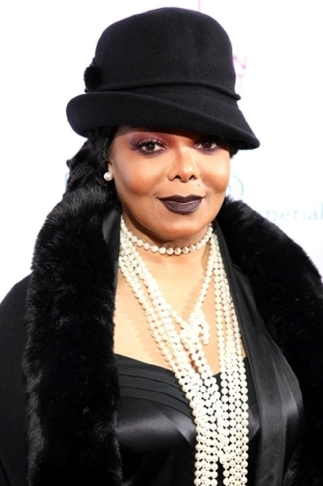 MAD0NNAARMY1's tweet photo. Why Madonna is the Queen of Pop and NOT Janet Jackson: (a thread) https://t.co/9s982E2UZG