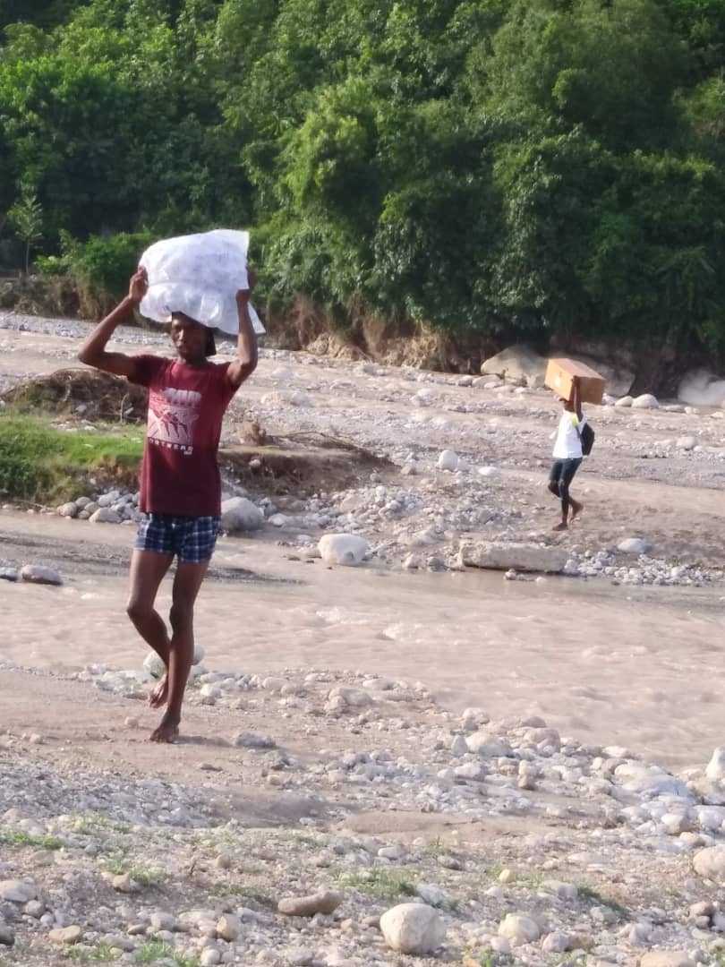 Merci à chaque donateur, chaque volontaire, chaque ambassadeur d'<a href="/OrrahHaiti/">ORRAH</a>. San ou nou patap ka rive fèl. Ansan'm nou pi fò !
