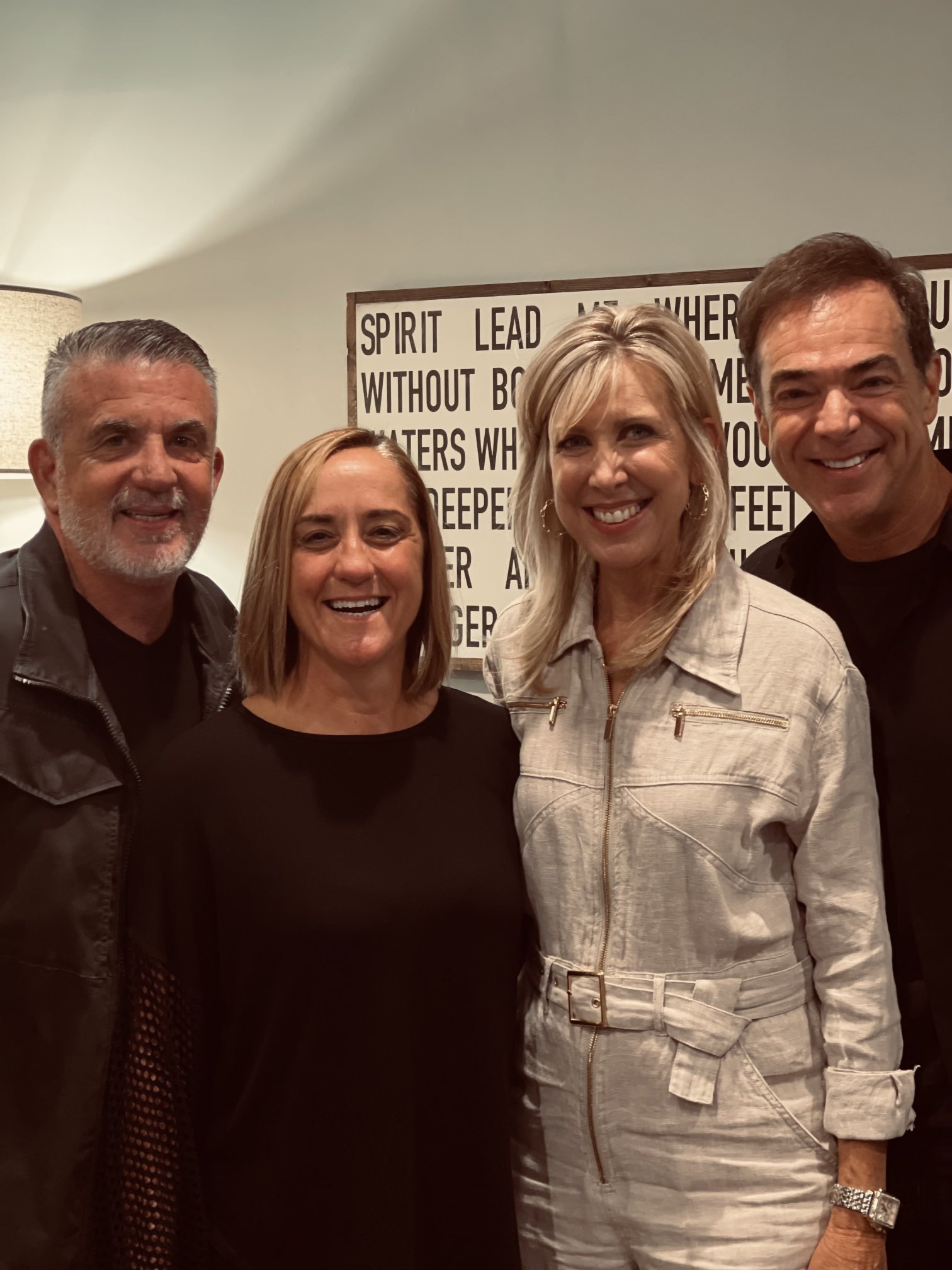Pastor Todd Mullins Net Worth - t5ixebr