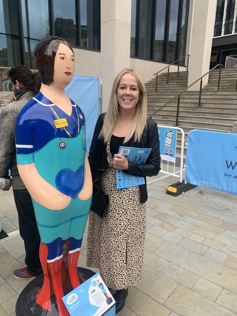 finbren's tweet photo. Visited the gratitude display in Birmingham today!… my favourite one #nhs #hellomynameis #DGHT #frontline @DudleyGroupNHS gave me time to reflect and feel proud, overwhelmed, thoughtful and grateful ❤️ https://t.co/fnXqm2Rw34