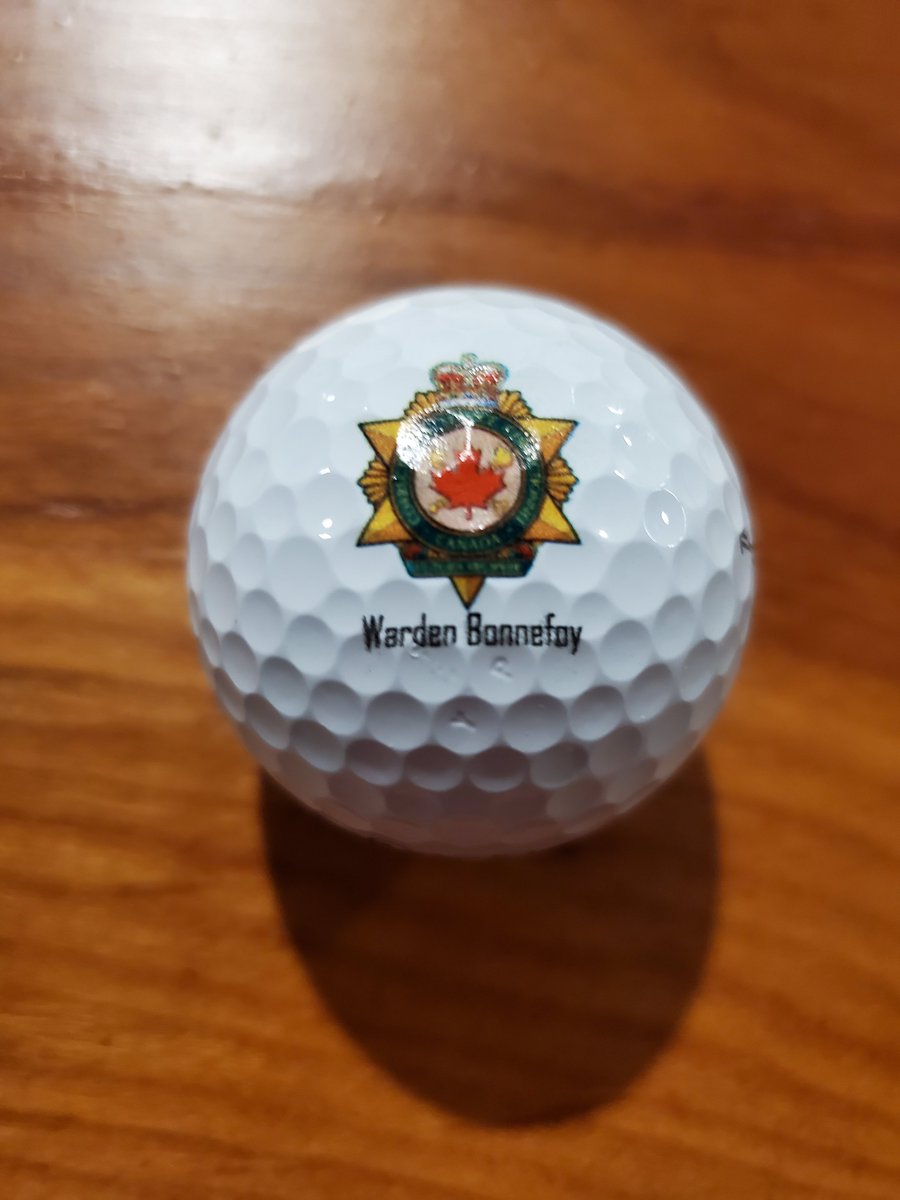 bonnefoy_robert's tweet photo. Another great parting gift....(although I will inevitably waste little time in donating my entire box of Pro V1s to the woods &amp; water!) https://t.co/kdAJp8CSDB