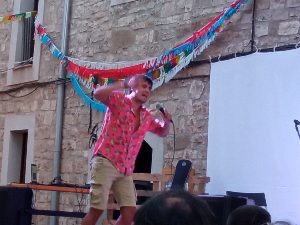 Castell9_Oluges tweet picture