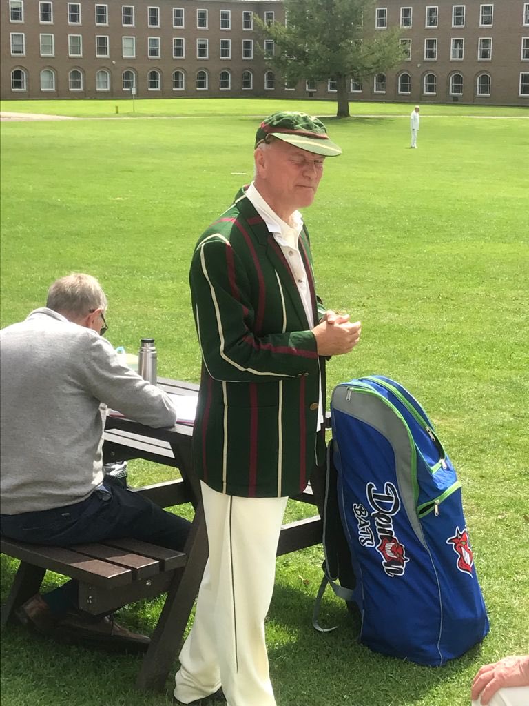 exeter_club's tweet photo. Is there a better dressed cricketer? This man is Quality… https://t.co/CIJeuTOUJS