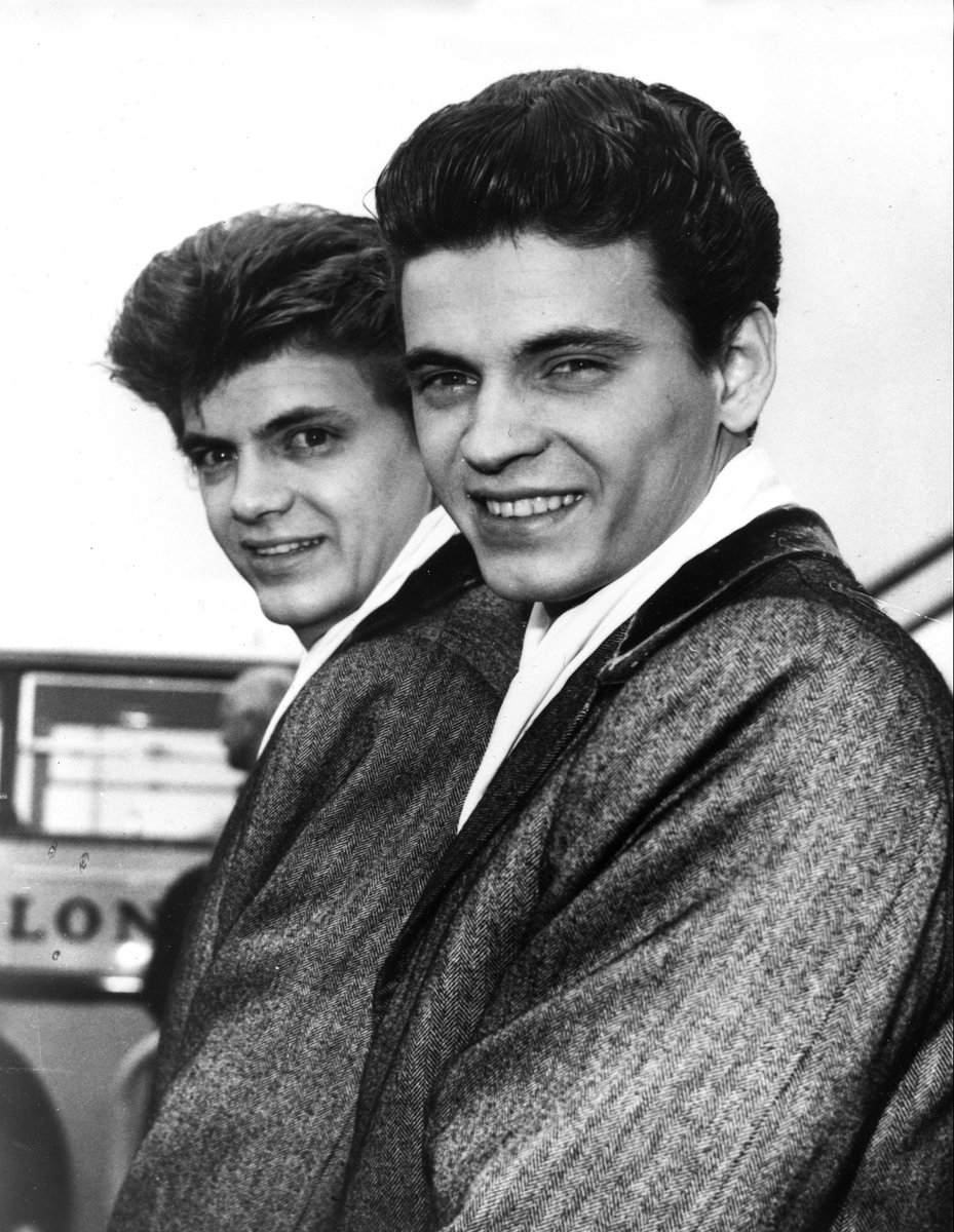 We are so saddened to hear about Don Everly's passing. There isn't a pair of siblings out there that has inspired us more than the Everly Brothers, and their harmonies will always be the gold standard. Thank you for all the incredible music.
#DonEverly #EverlyBrothers