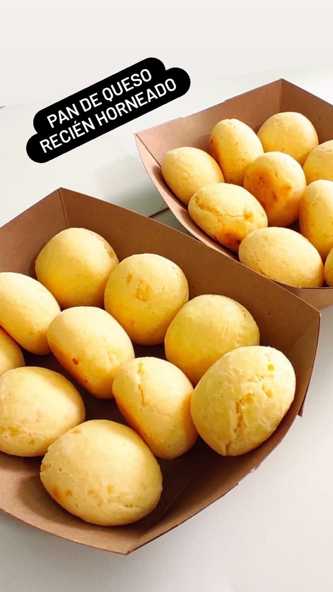 Pan de queso brasileiro recién horneado!#glutenfree 
120 la orden de 10pz natural
140 la orden de 10pz con dip a elegir.(Nutella, dulce de leche o lechera)
Entregamos sin costo en la colonia del valle <a href="/En_Narvarte/">Colonia Narvarte</a>