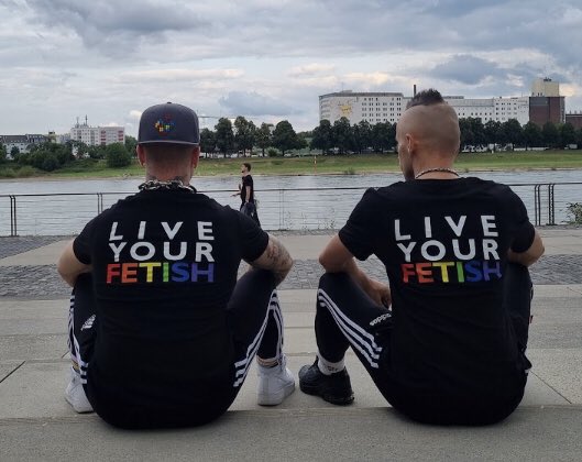 GearboyM's tweet photo. #liveyourfetish BEST OF COLOGNE PRIDE SHIRT GR: S-XXL erhältlich im Store Schaafenstr 12 - 50676 Köln #PRIDE #PRIDECOLOGNE #FETISH #CSDKÖLN #PRIDESHIRT #BESTOFCOLOGNE https://t.co/Jxva5jDUcy