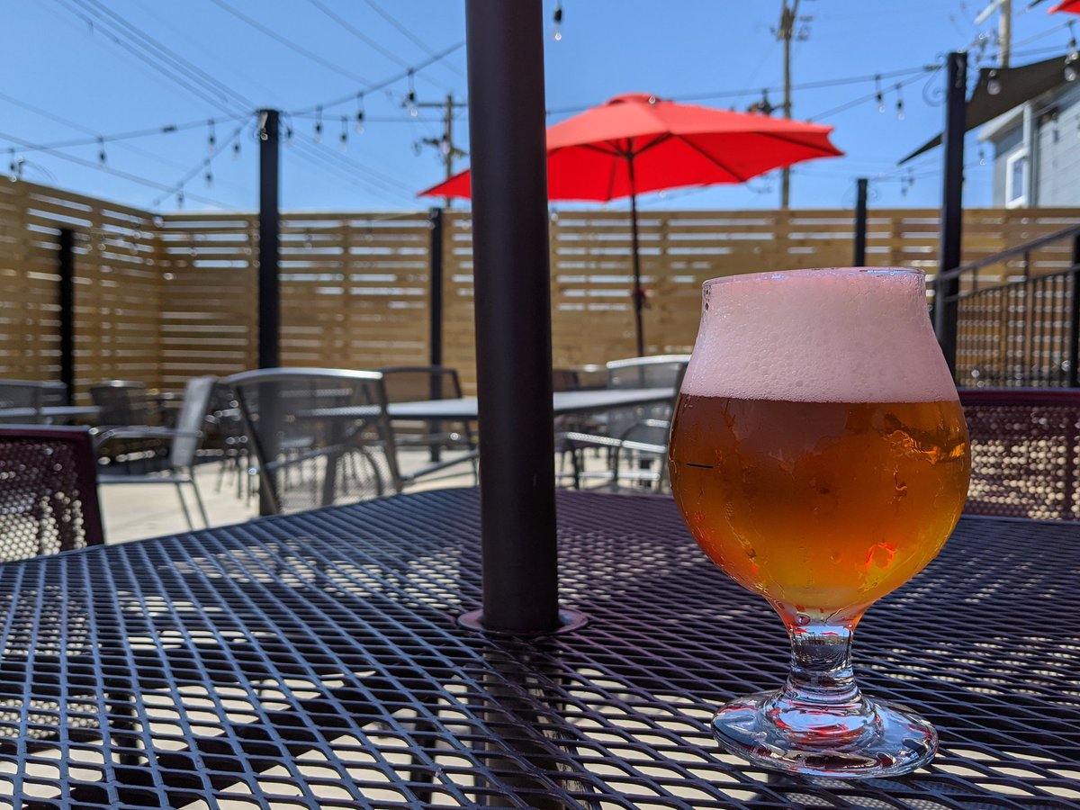 It's a beautiful Sunday for a relaxing craft beer afternoon! Come join us... 🍻