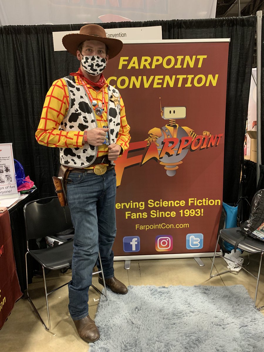 FarpointCon's tweet photo. #sheriffwoody securing the premises at @AwesomeCon booth 1426! #farpointfoundation #farpointcon2022 #farpointconvention #farpointcon #cosplayyourway #cosplay #cosplayersofinstagram #stridercosplay https://t.co/l23iGROew6