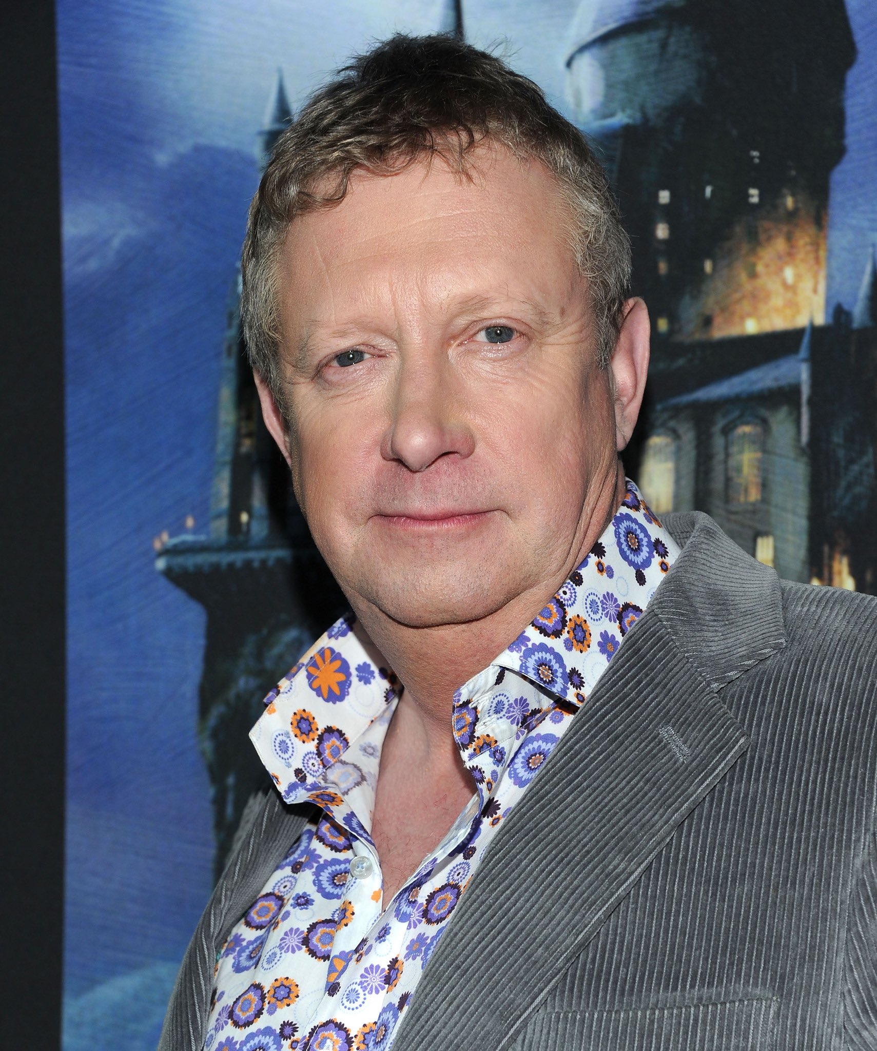  Happy birthday to Mark Williams who portrayed Arthur Weasley in the films! 