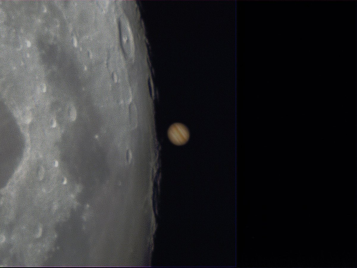 jonesy1007's tweet image. So pleased to have captured Jupiter and bands last night, my first planetry pic with the Skyris132c cam, the SW80ED and a x2 Barlow using #Sharpcap. Best 200 frames of 1000, stacked in #autostakkert3 and a #composite using the moon  for scale. 
#Jupiter #moon #astronomy