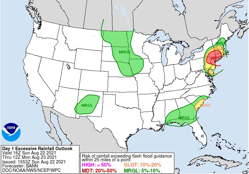 NWSWPC's tweet image. A MODERATE risk is in effect in our Day 1 Excessive Rainfall Outlook. More details: go.usa.gov/cu3Dw