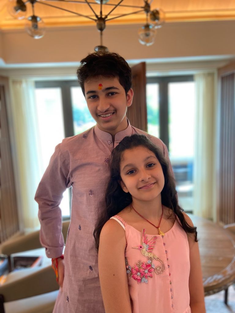 urstrulyMahesh's tweet photo. Celebrating infinite love! #RakshaBandhan #MyTwoFavSiblings ❤️ https://t.co/ueRxyHGgRl